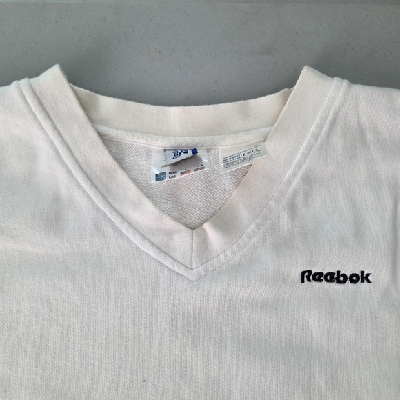 Vintage Y2K Reebok Men’s V-Neck Distressed Oversized Cropped White Sweatshirt - Picture 4 of 9